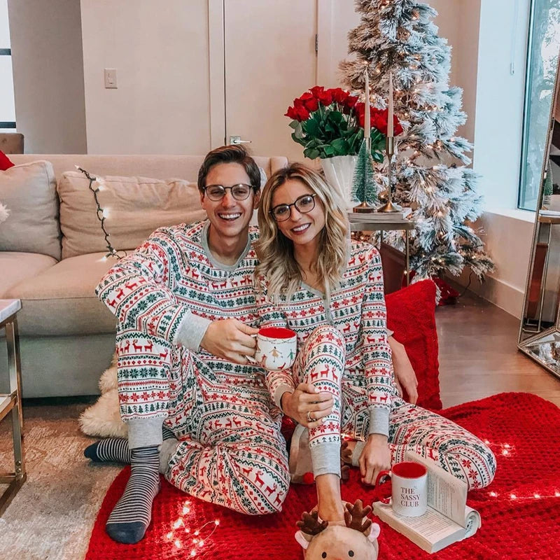 Family Christmas Pajamas Set Allover Print Sleepwear Full Sleeve O Neck 2 Pieces Suit Mom Dad Kids Matching Clothes Xmas Look