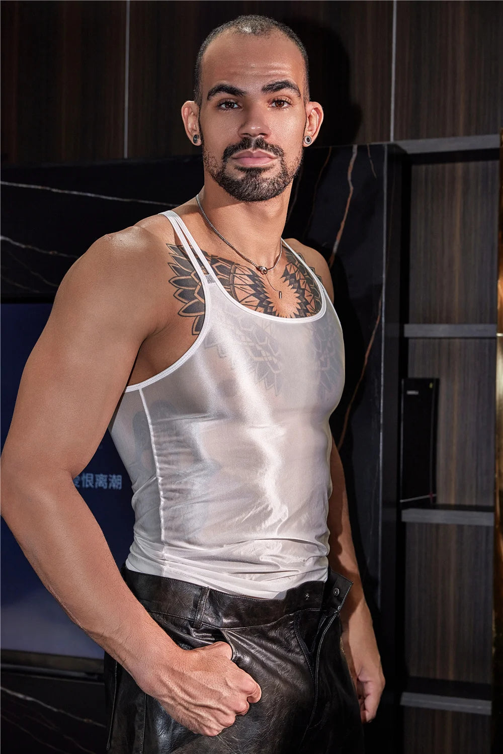 Sexy Men Oil Glossy Shiny Tank Tops Thin High Elastic Men Fashion Vest Shaper Wear Sleeveless T-shirts Allure Cross Tops