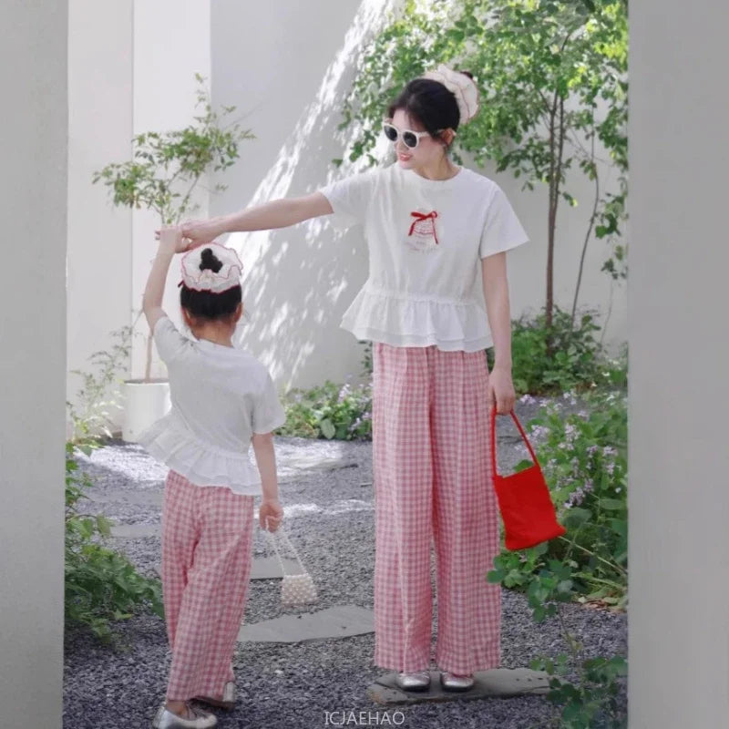 2025 Mother Daughter Matching Outfits Pink White Checkered Pants Tshirt Set Summer Casual Family Clothes Vacation Suits Mom