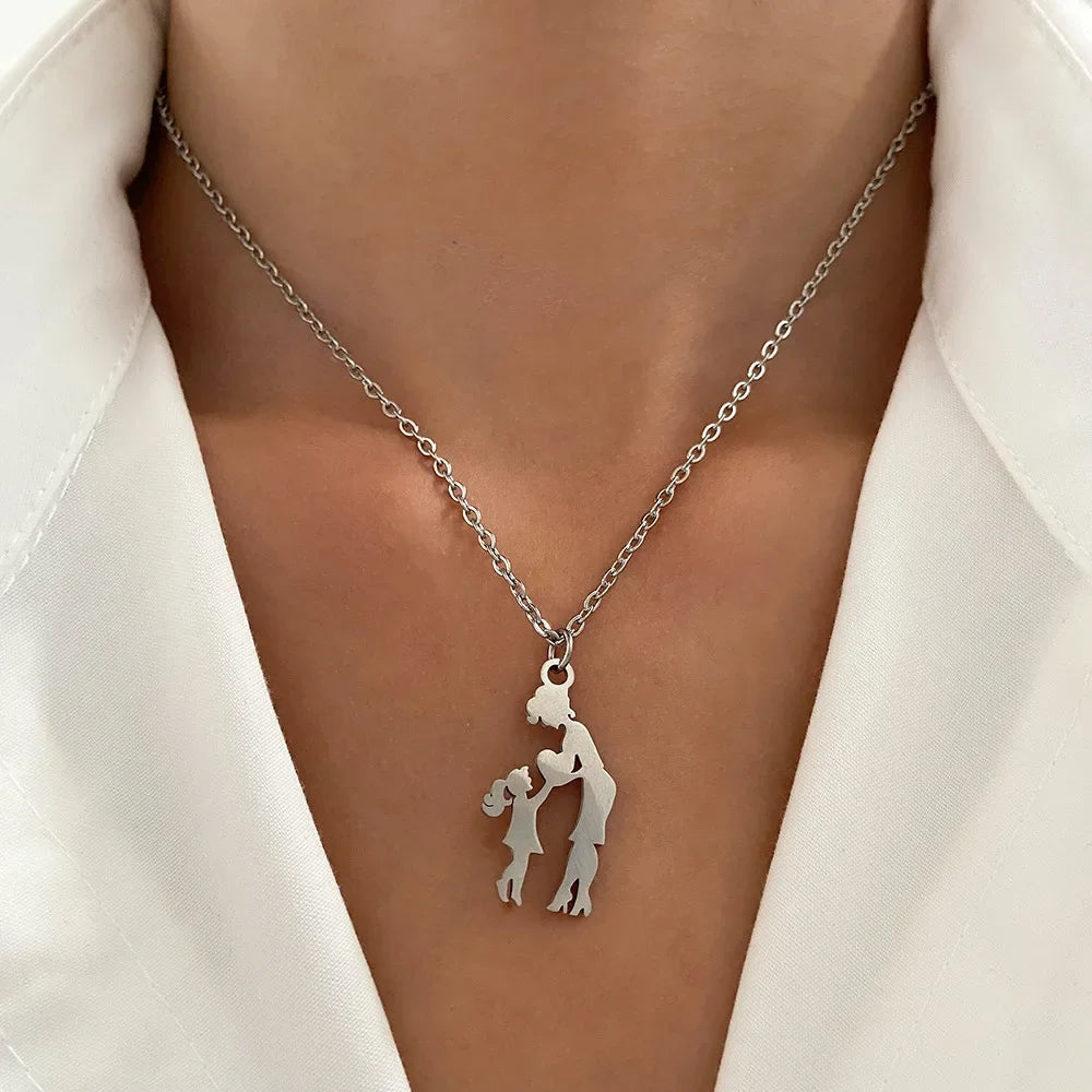 Mom and Daughter Son Silver Color Stainless Steel Chokers Necklaces for Women New Cute Romantic Heart Jewelry Mother's Day Gift