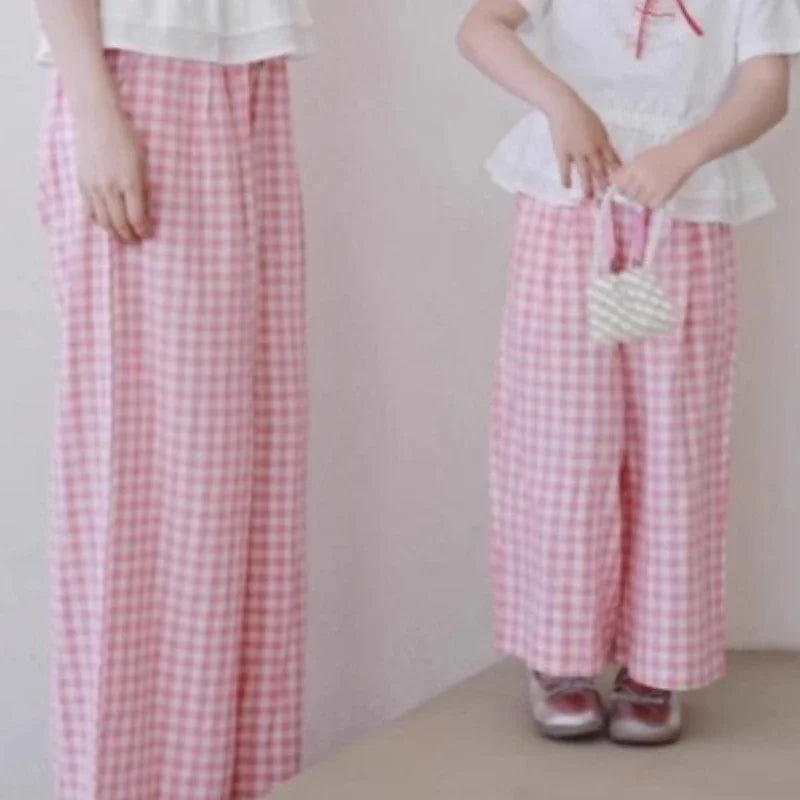 2025 Mother Daughter Matching Outfits Pink White Checkered Pants Tshirt Set Summer Casual Family Clothes Vacation Suits Mom