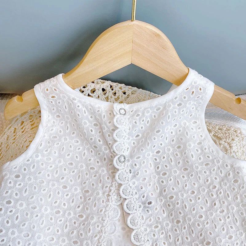 Girls 2024 Summer Clothing Sets Hollow Lace Suit Baby Casual Sleeveless T-shirt+Shorts Kids Clothing Sets Baby Clothes Outfits