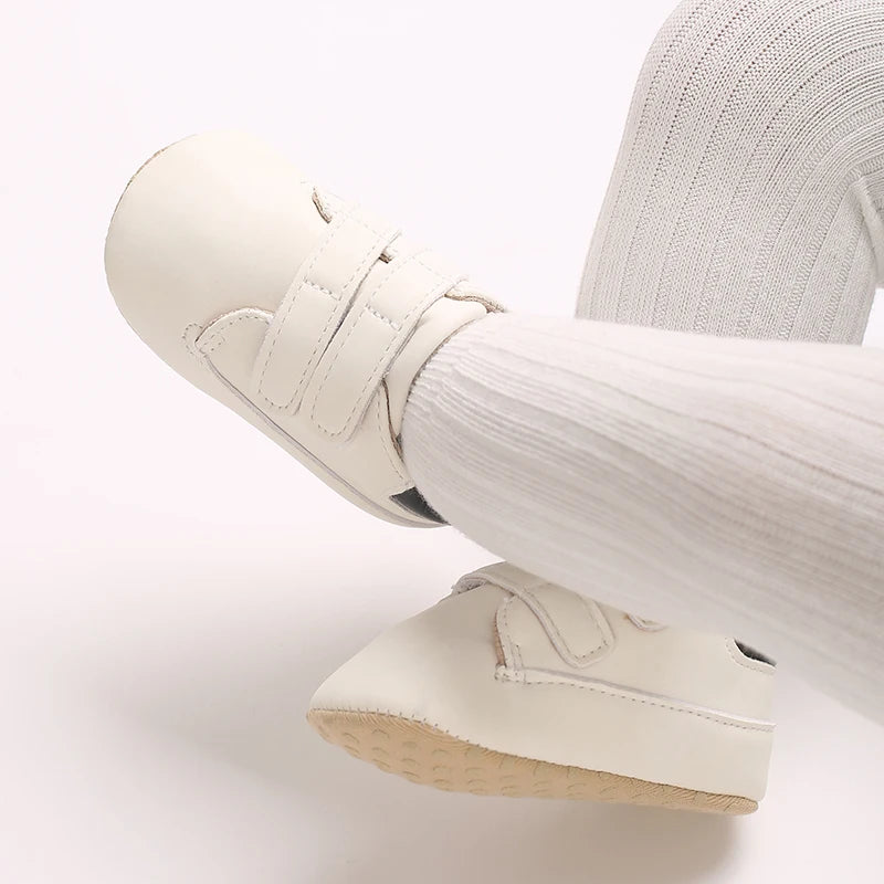 Newborn Baby Shoes Classic Leather Soft Soles Non Slip Toddler Walking Shoes for Boys and Girls 0-18M First Step Walking Shoes