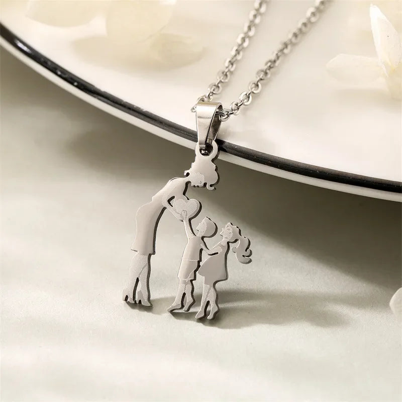 Mom and Daughter Son Silver Color Stainless Steel Chokers Necklaces for Women New Cute Romantic Heart Jewelry Mother's Day Gift
