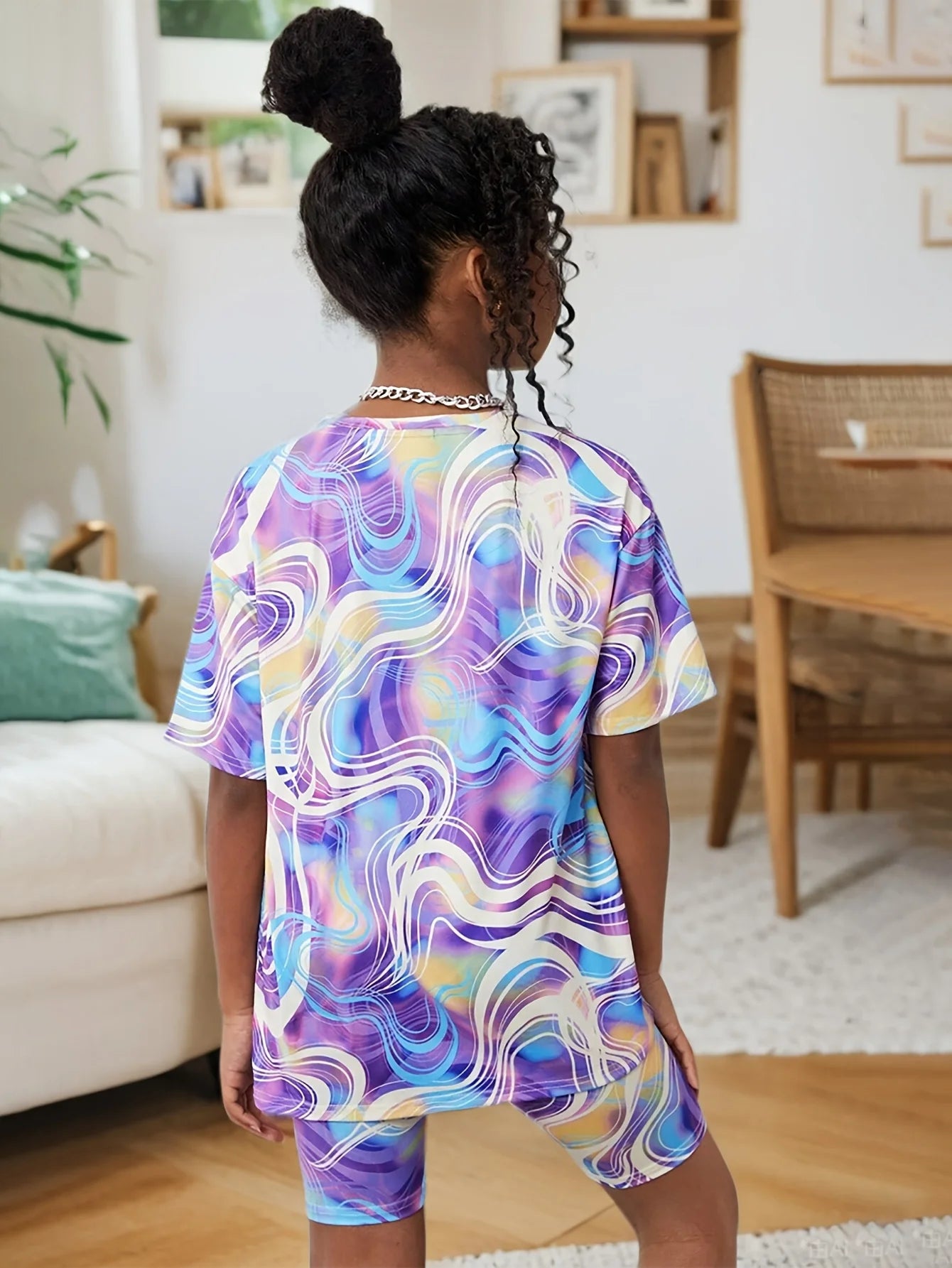 Girls' Casual Outfit: Short-Sleeve Top + Tight Shorts Two-Piece Set, Blue and Purple Striped Tie-Dye Print Clothing, Fashionable and Versatile, Suitable for Children Aged 4-11, for Home and Outdoor Wear