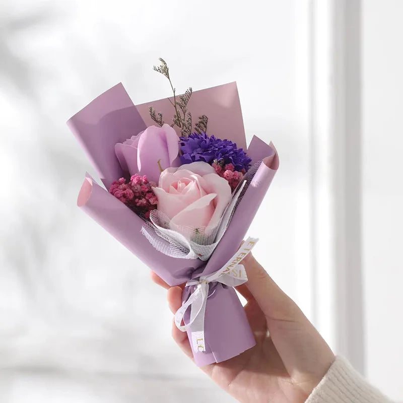 Mother's Day Gift Mini Dried Roses Decorative Small Bouquet Carnations Eternal Flowers Holiday Accompaniment Gift