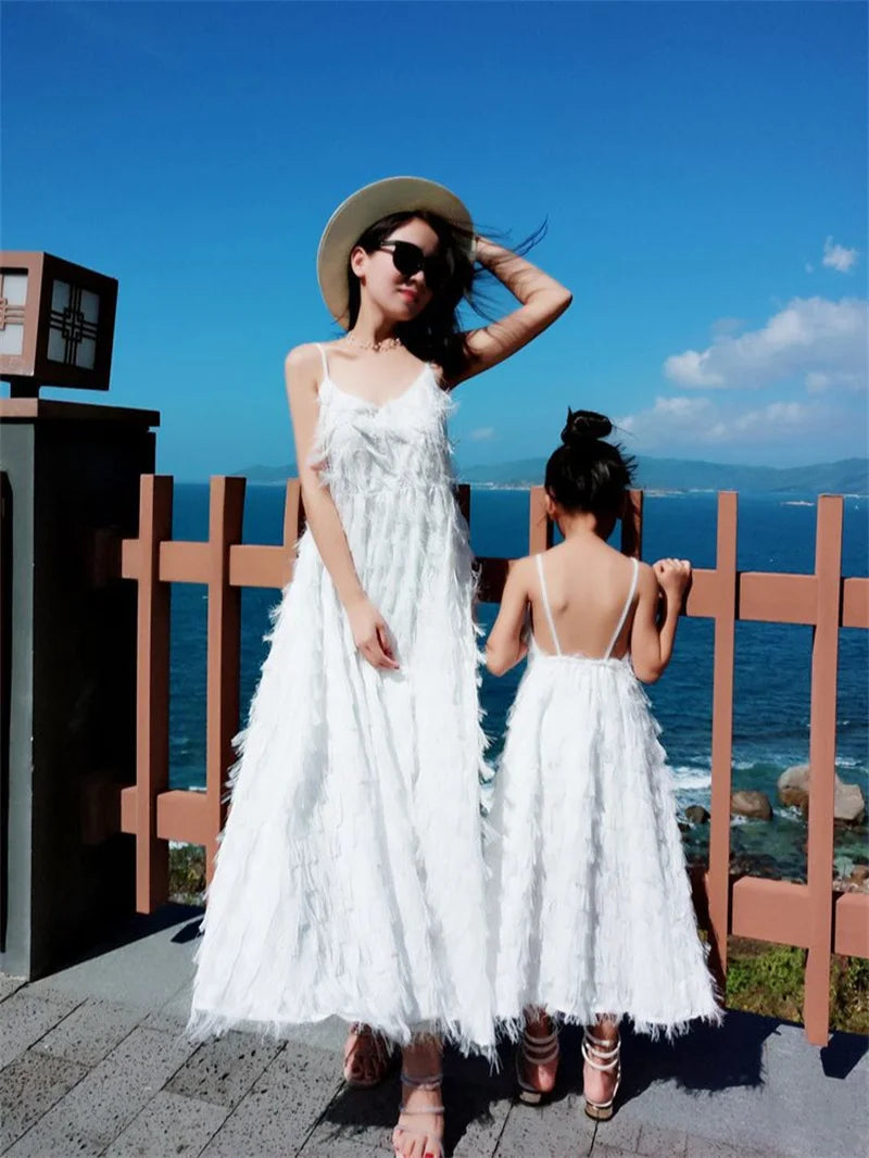 2024 Family Matching Outfits Dresses Summer Mother Daughter Dress Fashion Clothing Girl Mom Daughter Chiffon Beach Dress Clothes