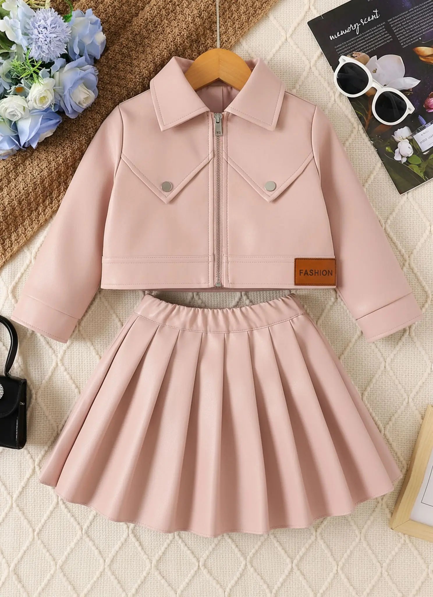Children's Clothing for Girls, Spring and Autumn Stylish Pu Jacket and Versatile Short Skirt Two-Piece Set, New Fashion Street-Style Cool Half Skirt, Easy to Clean, New Versatile Pu Leather Outfit