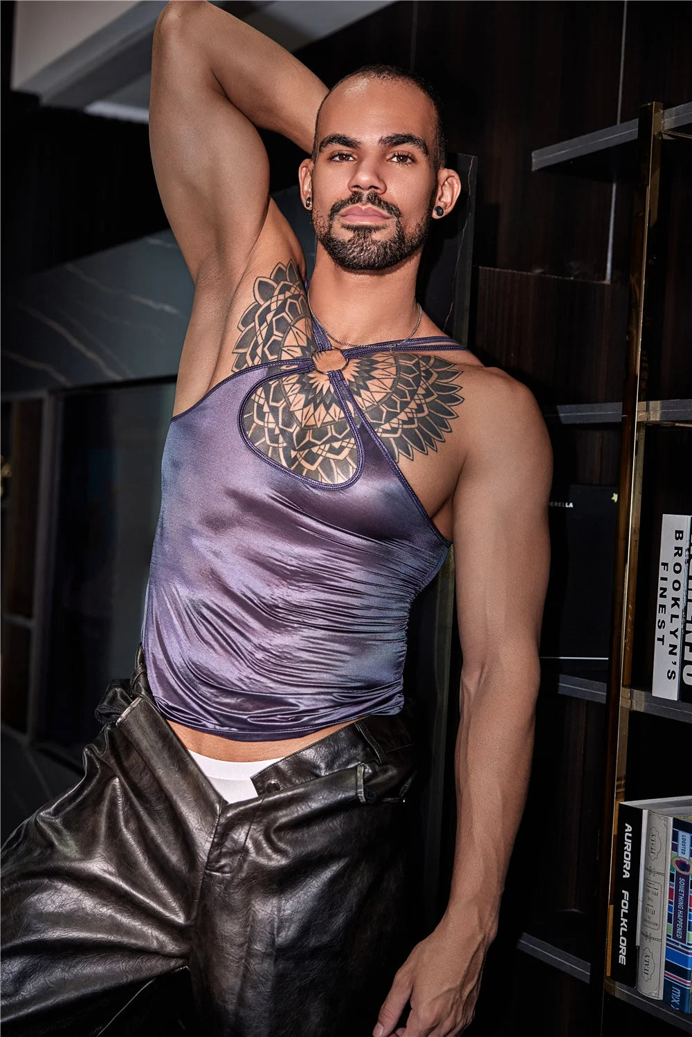 Sexy Men Oil Glossy Shiny Tank Tops Thin High Elastic Men Fashion Vest Shaper Wear Sleeveless T-shirts Allure Cross Tops