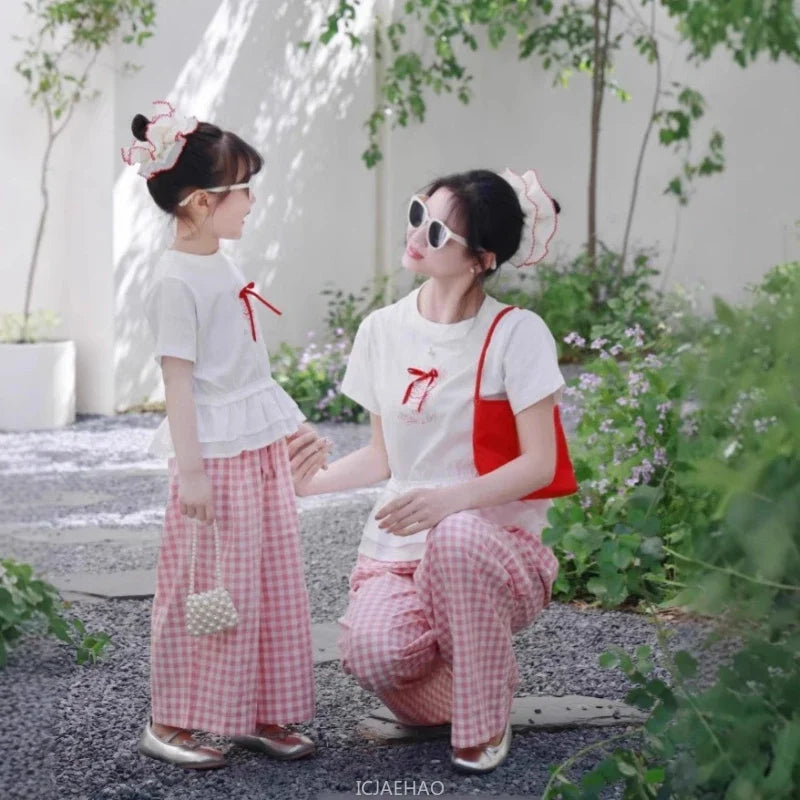 2025 Mother Daughter Matching Outfits Pink White Checkered Pants Tshirt Set Summer Casual Family Clothes Vacation Suits Mom