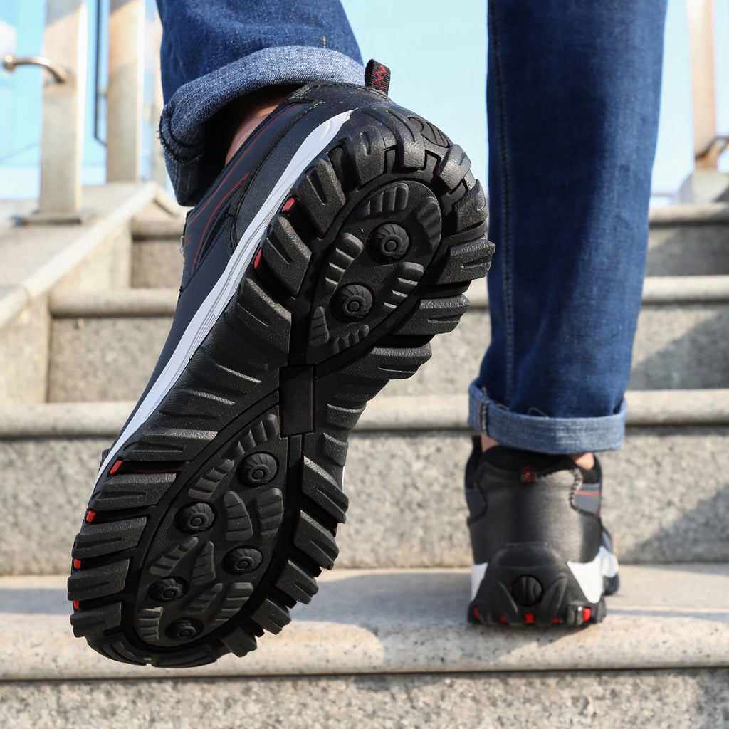 Black Lightweight Work Sneakers Anti-Impact And Anti-Piercing Safety Shoes Comfortable Breathable Construction Working Boots
