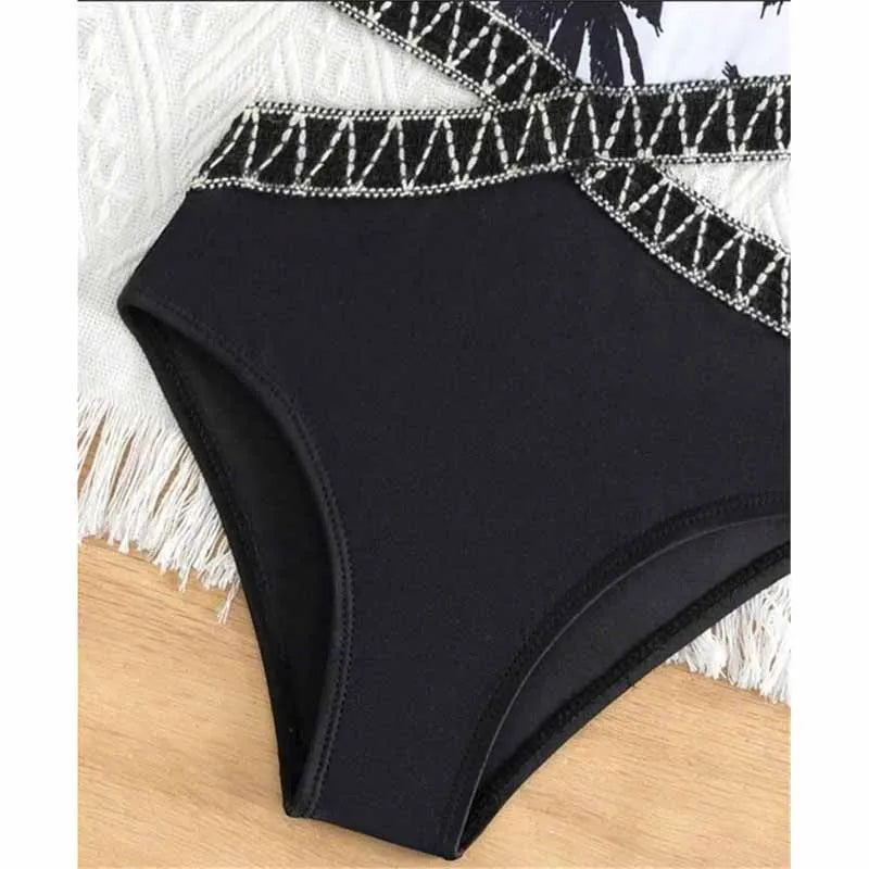 Mother Daughter Swimwear Father Son Swimsuit  Family Matching Suits Summer Bikini New Kids Prints Clothes Boys Beach Shorts