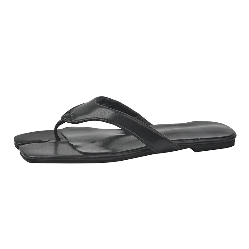 Beautiful silver thong beach sandals for women, perfect with skirts, new summer flat flip-flops for outdoor wear
