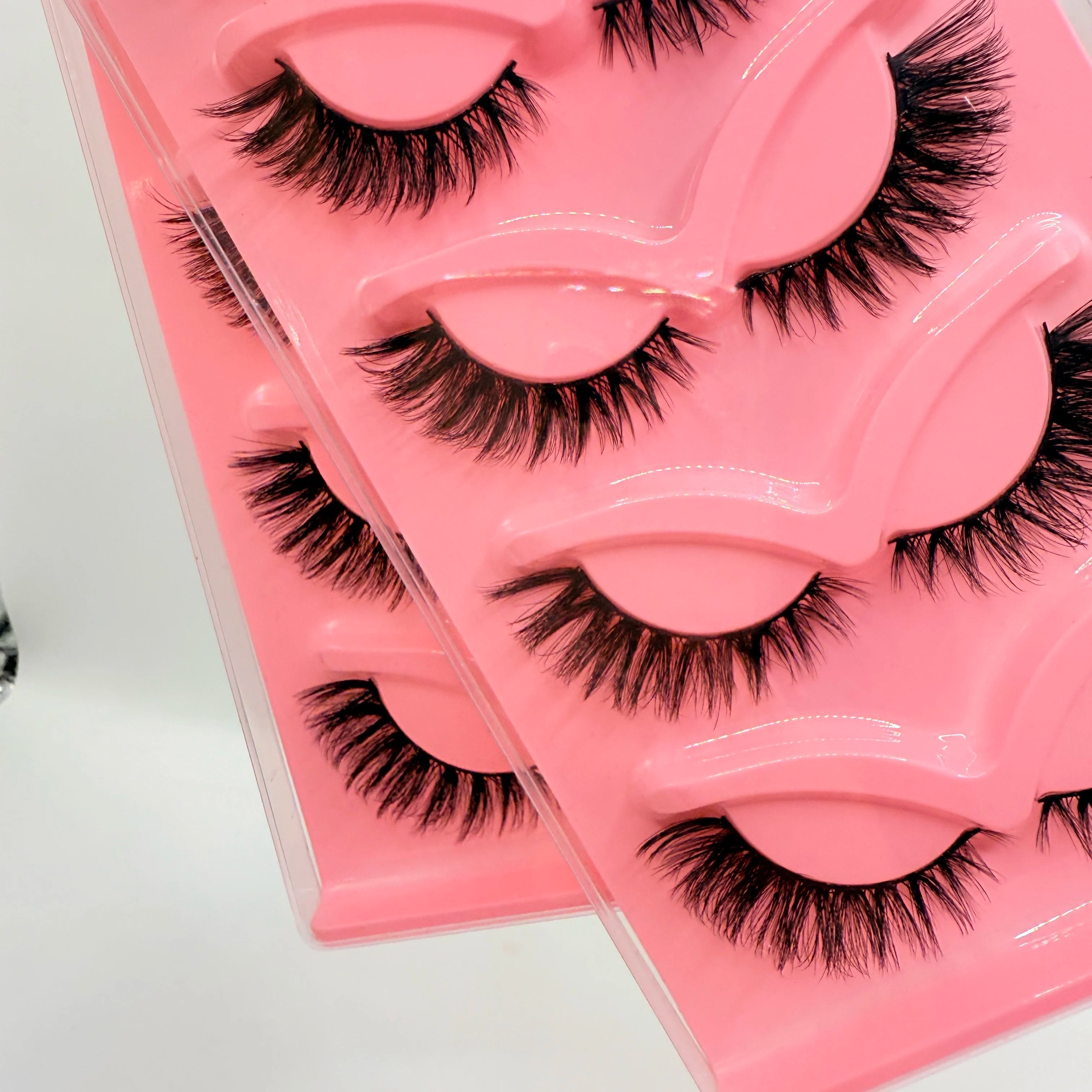 Hot Selling Makeup 5 Pairs Cat Eye Lashes Faux False Eyelashes Dramatic Volume Strip Lashes
