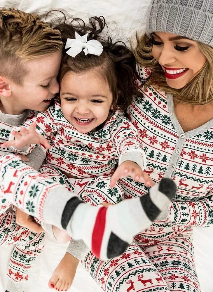 Family Christmas Pajamas Set Allover Print Sleepwear Full Sleeve O Neck 2 Pieces Suit Mom Dad Kids Matching Clothes Xmas Look