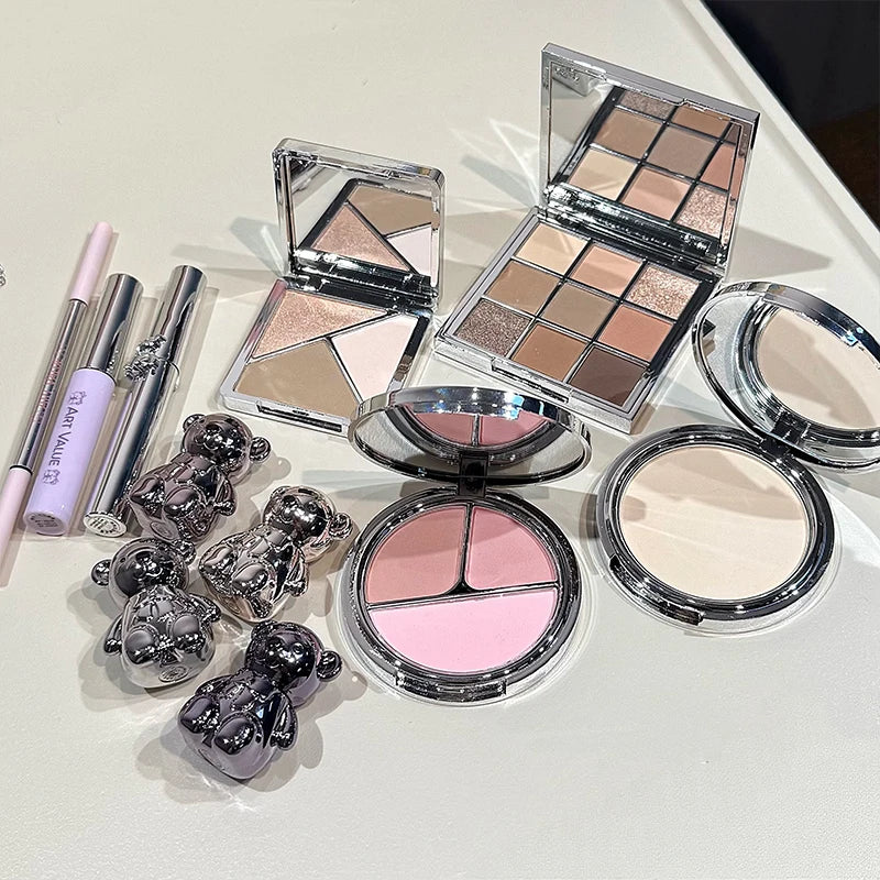 Marie Set de Maquillaje Facial Art Value — Incluye 4 Lip Mud, Lápiz de Cejas, Máscara, Tinte de Cejas, Polvo Compacto, Rubor, Contorno y Sombras de Ojos